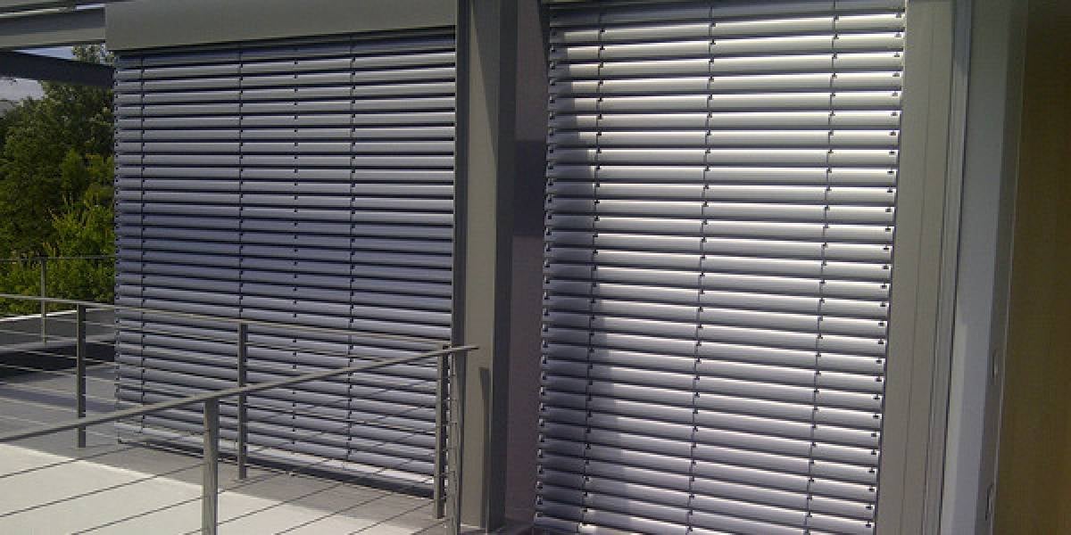 External venetian blinds installation