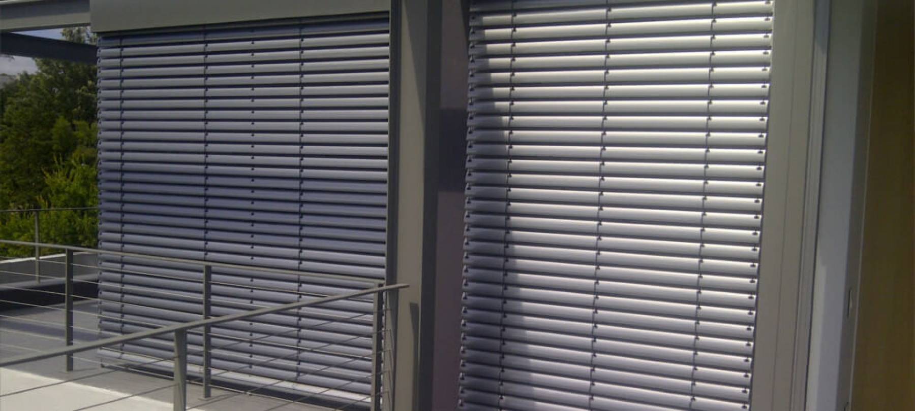 External venetian blinds exterior